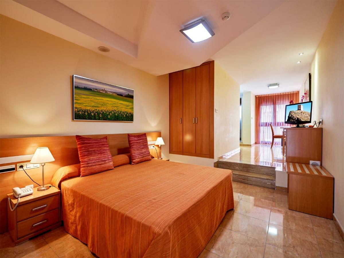 קוסנטיינה Hotel Anna מראה חיצוני תמונה